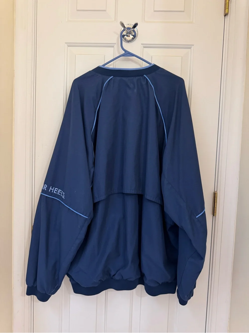 Nike Men's Navy V-Neck Pullover with Light Blue Trim